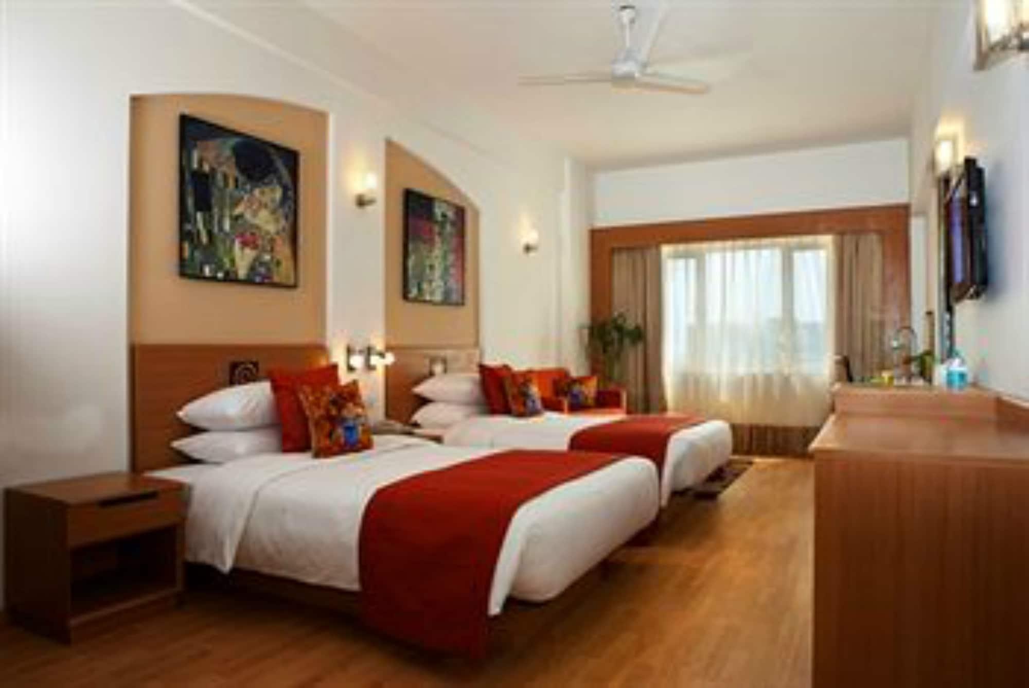 เลมอนทรีพรีเมียร์ไฮเทคซิตี้ไฮเดราบัด Hotel ไฮเดอราบัด ภายนอก รูปภาพ